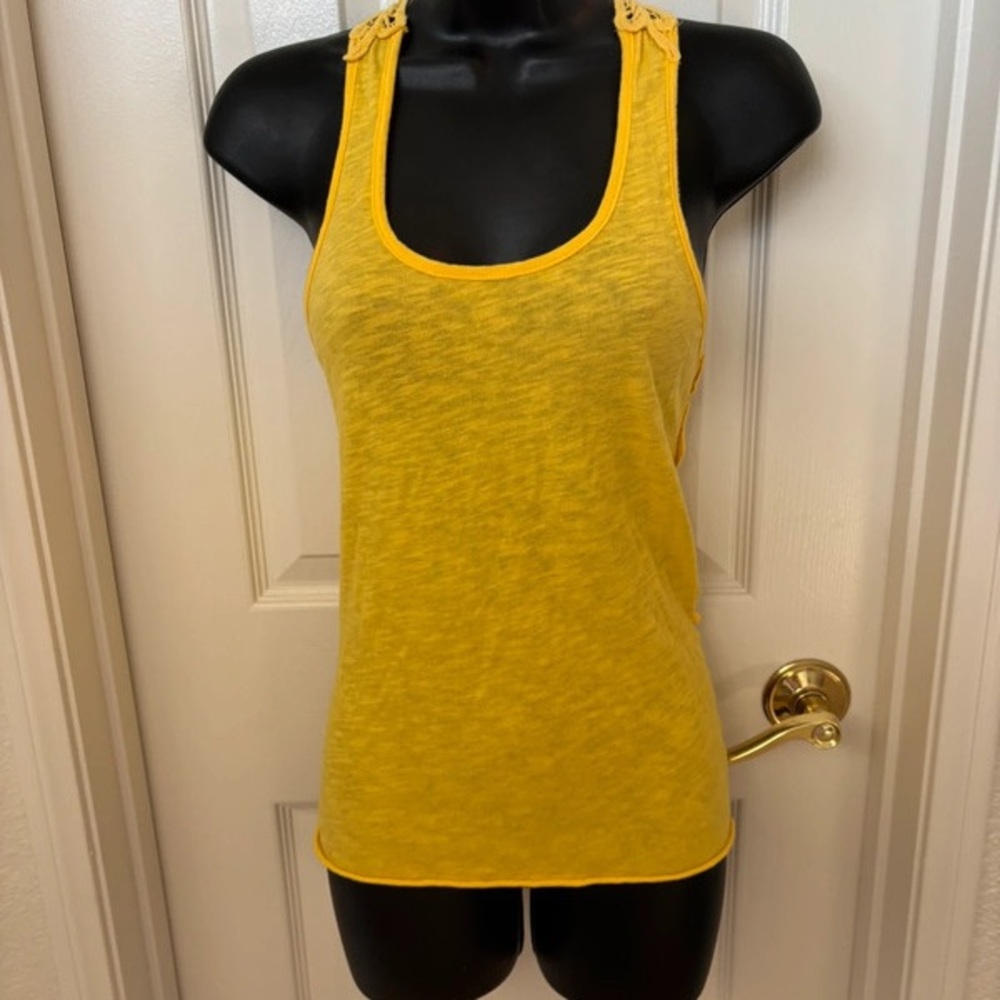 Yellow Fitted Sleeveless Tank Top